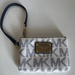Michael Kors Woman’s Wristlet